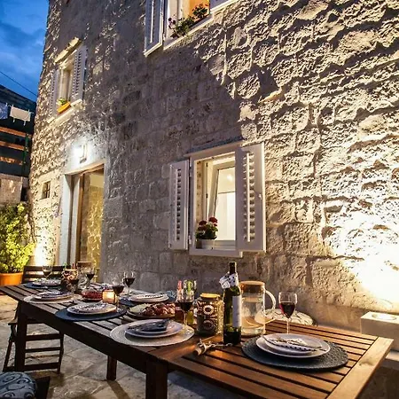 Villa Lucia Trogir Exterior photo