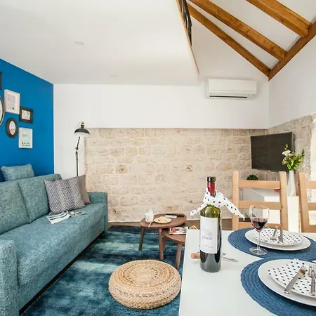 Villa Lucia Trogir Exterior photo