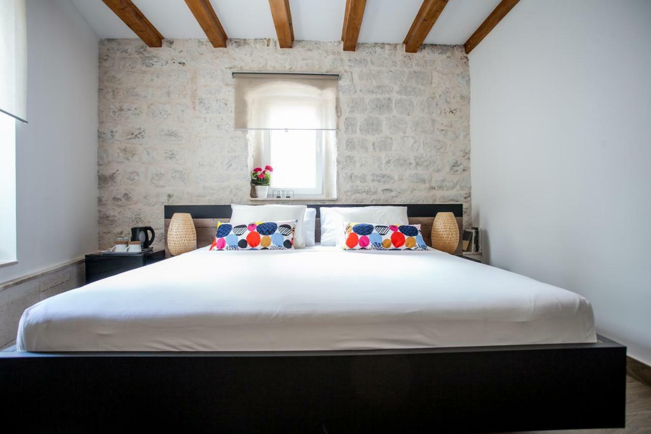 Lucia Trogir